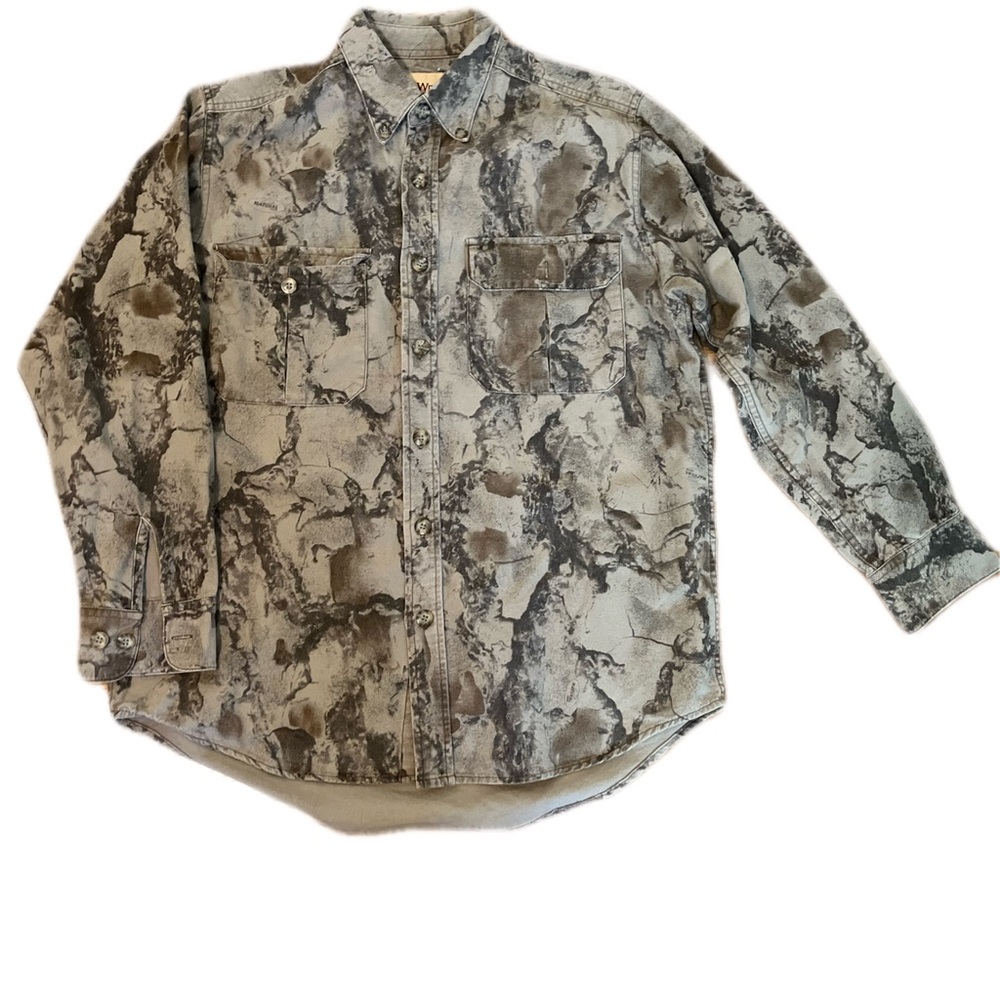 Vintage Wells Creek Button Up